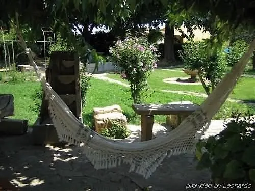 Auberge Du Mas De La Feniere Arles France